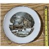 Image 2 : Small Decorative Plate.