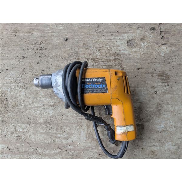 Vintage black and decker corded drill, 3/8", tested-works