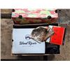 Image 1 : Box of misc items