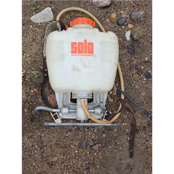 Solo backpack sprayer
