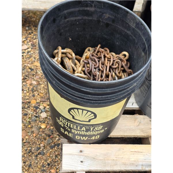Bucket of chains