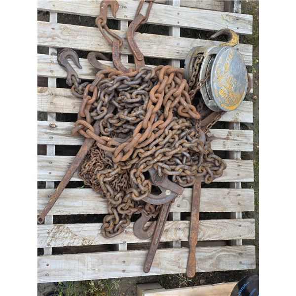 Large hoist and chains with hooks