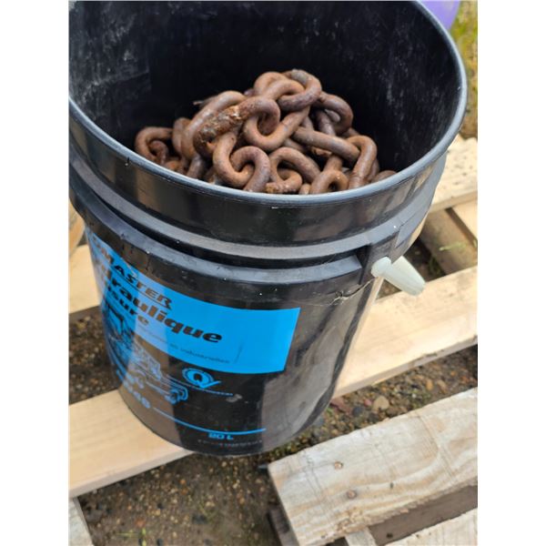Bucket of chains