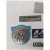 Image 4 : mixed emblems and parts