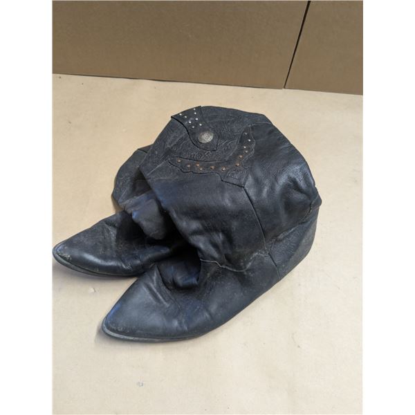 Black cowboy boots, 10" heel to toe