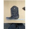 Image 2 : Black cowboy boots, 10" heel to toe
