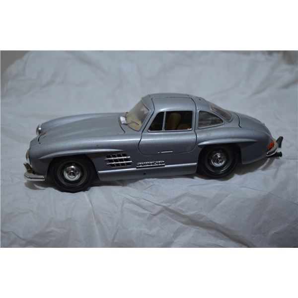 Mercedes Benz Diecast Car