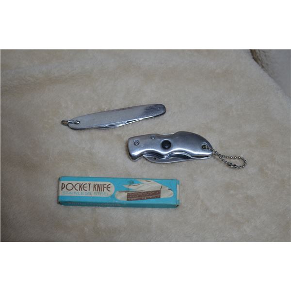 Vintage Pocket Knives, 1 NIB