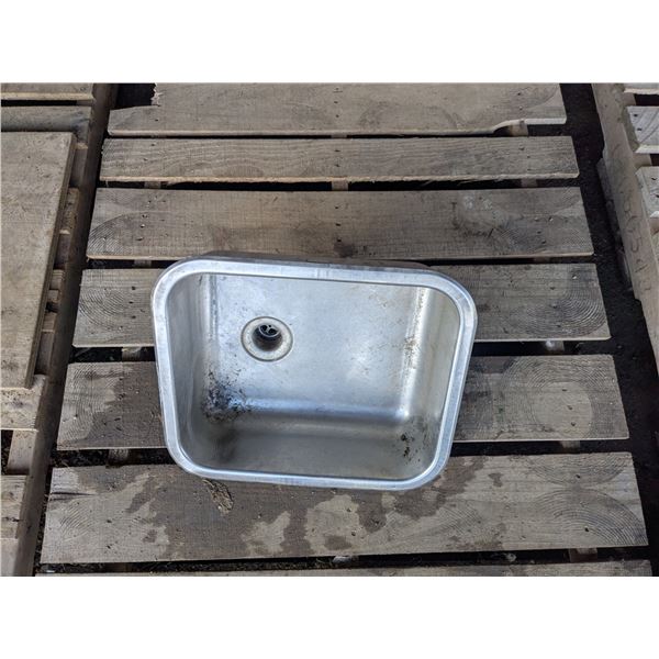 Stainless steel sink, 16"x14"x4.5"
