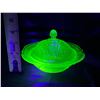 Image 3 : Vintage Uranium Lidded Candy Dish