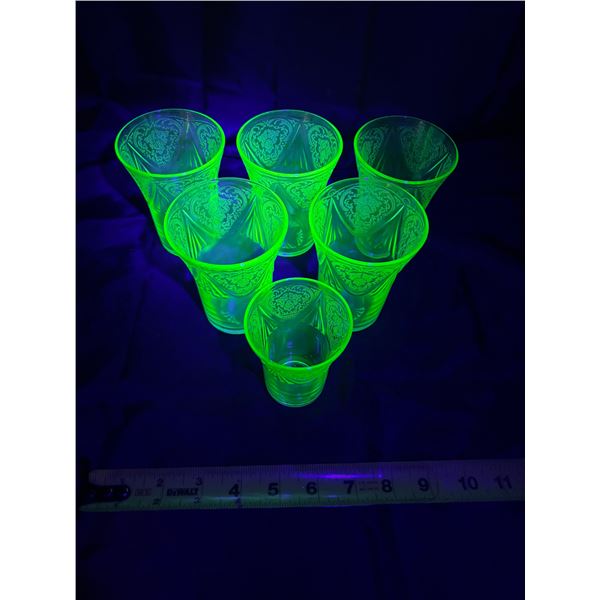 (6) Vintage Uranium Glasses
