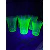 Image 3 : (6) Vintage Uranium Glasses