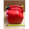Image 2 : Fuel Can 20 L. (Look Like New)