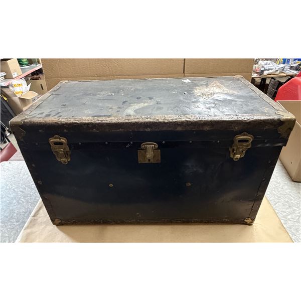 Vintage storage trunk features a dark blue exterior with reinforced metal edges. (Height 19" X Lengt