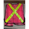 Image 5 : 2 reflective safety vests, 1 mesh, 1 fabric