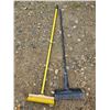 Image 1 : (2) Push Brooms