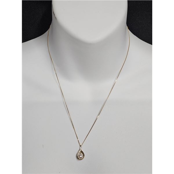 “10K” Marked Gold Chain w/ Pearl Style Stone Pendant (Cannot Verify Markings on Pe