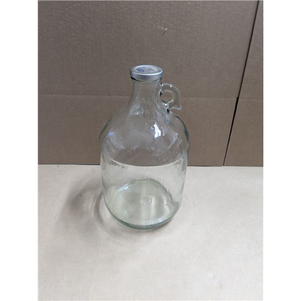 1 gallon clear glass bottle/jug
