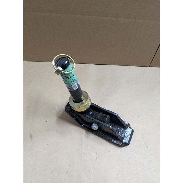 skid assembly for snow plow, brand new