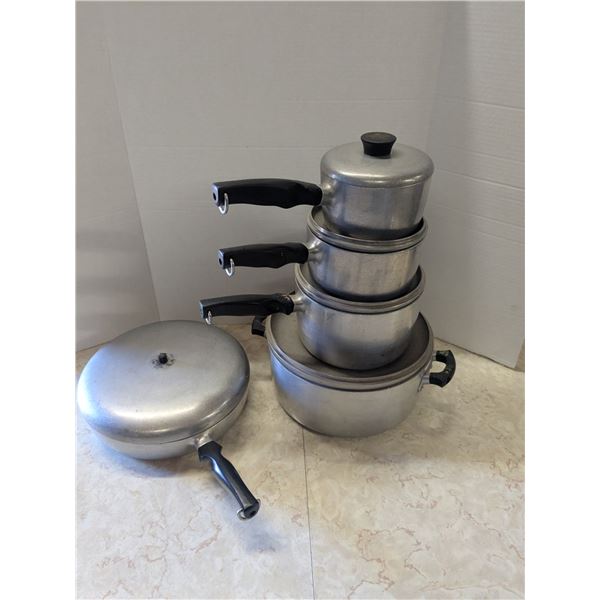 Vintage aluminum cookware set