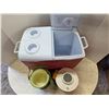 Image 2 : rubbermaid cooler with vintage plastic insulated ice bucket and drink dispenser