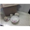 Image 3 : 2 sets, post ww2 china sets. Boxed with blankets