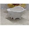 Image 3 : 2 glass fruit bowls with fake fruit, 2 ceramic/porcelain candy dishes