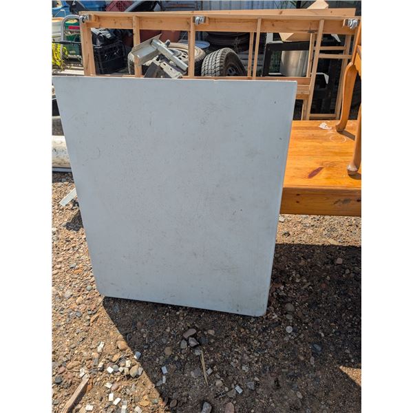 6' plastic folding table