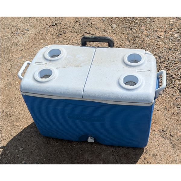 rubbermaid split top cooler