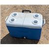 Image 1 : rubbermaid split top cooler