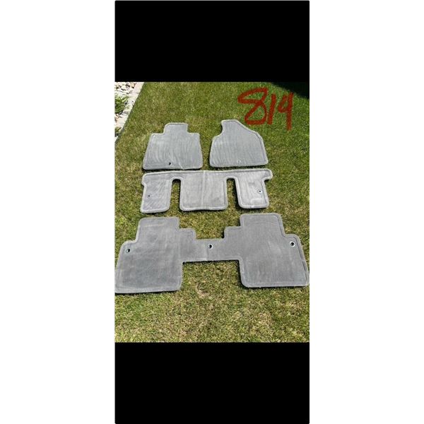GMC Acadia Floor Mats - New