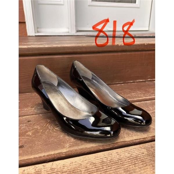 Women's Dress Shoes - Size 6