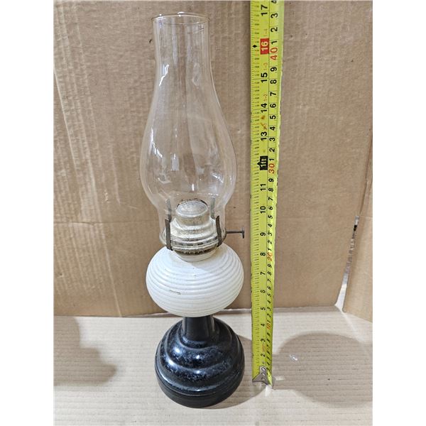 Vintage Beehive Glass Oil Lamp with Clear Chimney