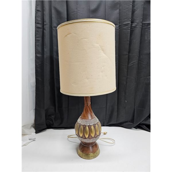 Vintage Mid-Century Modern Table Lamp with Shade