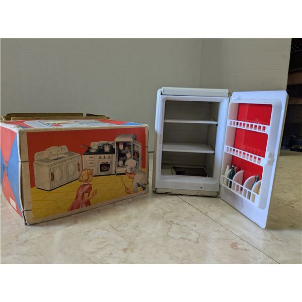vintage dollhouse fridge with original box