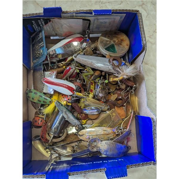 vintage fishing lures and tackle