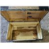 Image 2 : vintage humpback steamer trunk, excellent condition