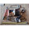 Image 1 : Lot of tools and straps