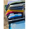 Image 3 : Pallet of totes and lids