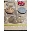 Image 2 : 4 vintage glass jars