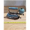 Image 1 : Vintage Coleman gas powered iron