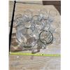 Image 1 : Lot of various glassware