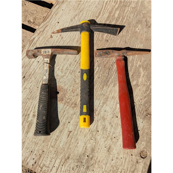 2 rock hammers, 1 mini pick axe