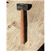 Image 4 : 2 mini sledge hammers and a mallet