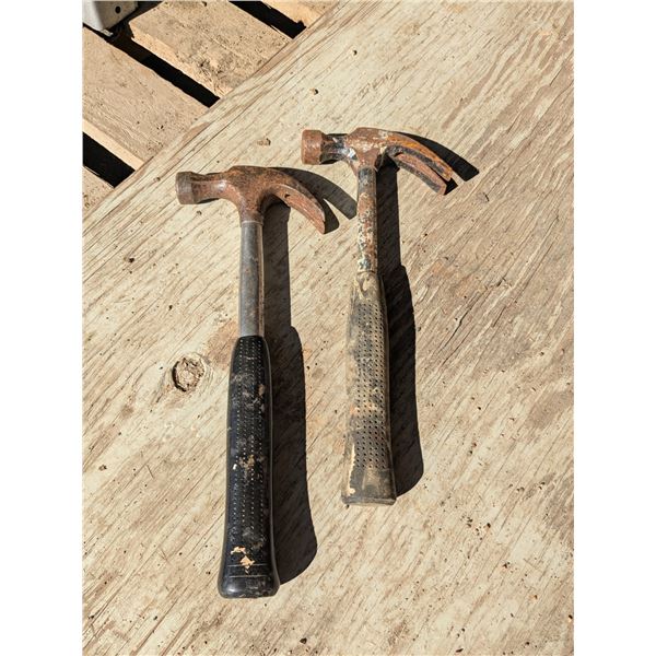 2 claw hammers