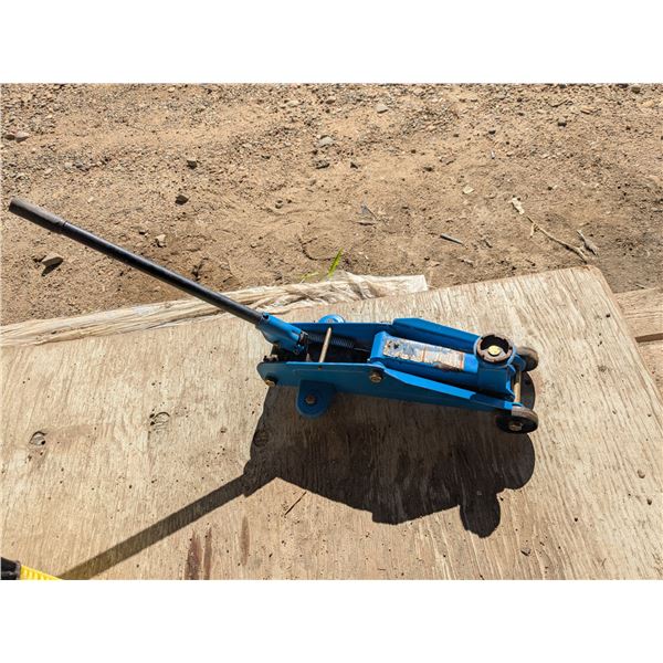 small floor jack, 14" max lift