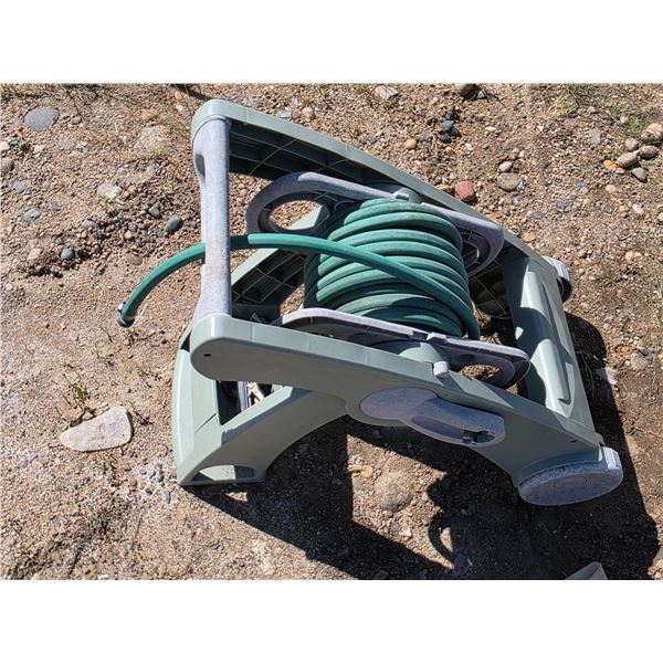 Garden hose with reel