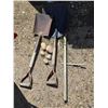 Image 1 : Lot of shovels