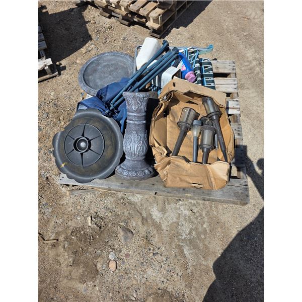 Pallet of garden items, camping chairs, garden lights