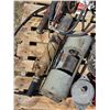 Image 3 : Pallet of motors and parts, alternators